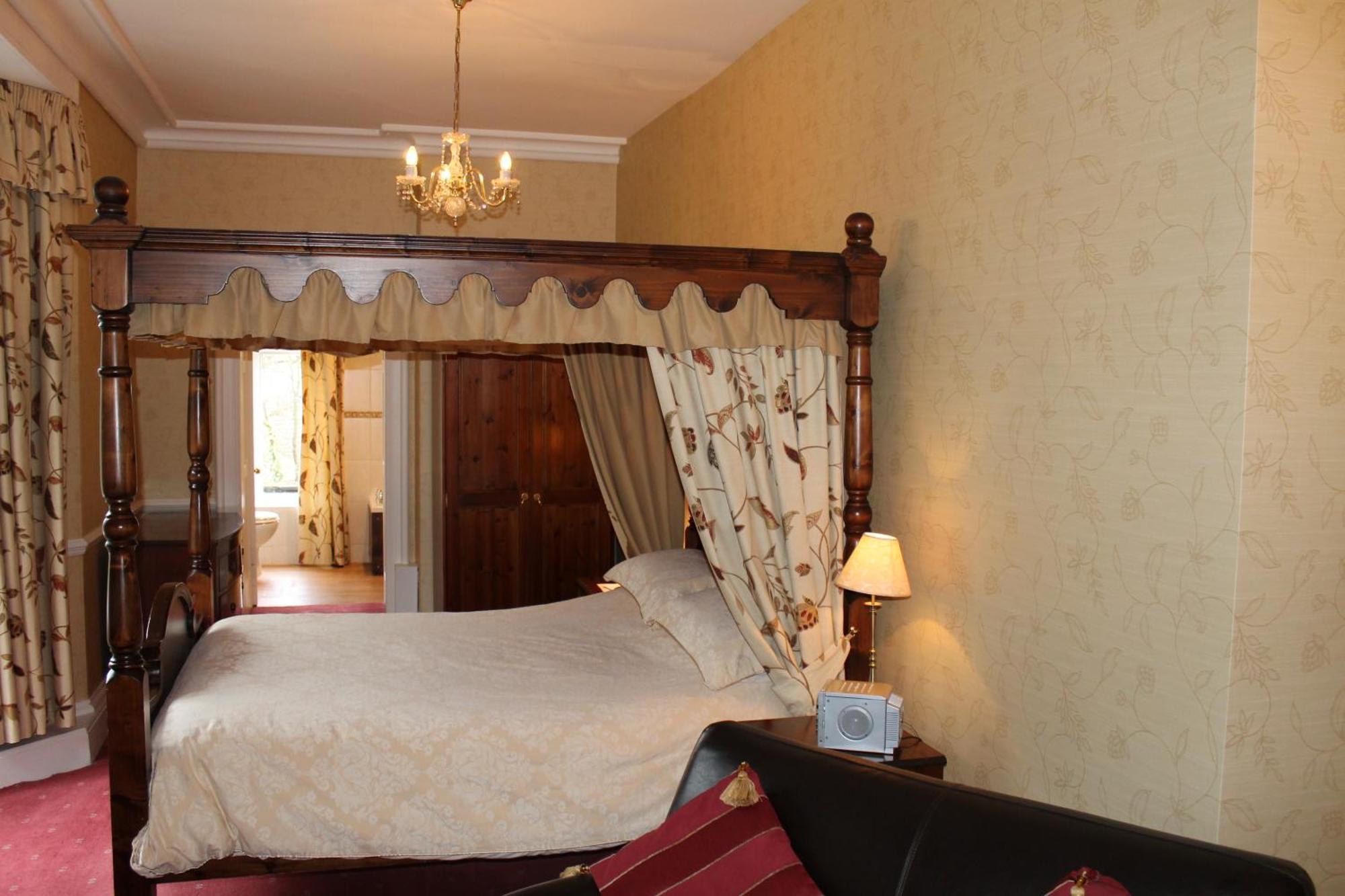 Oakwood Hall Hotel บิงก์ลีย์ ภายนอก รูปภาพ